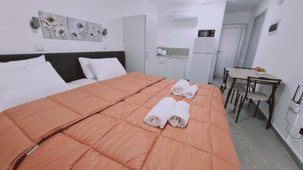Stay Napa Living Studios Ayia Napa Exterior foto