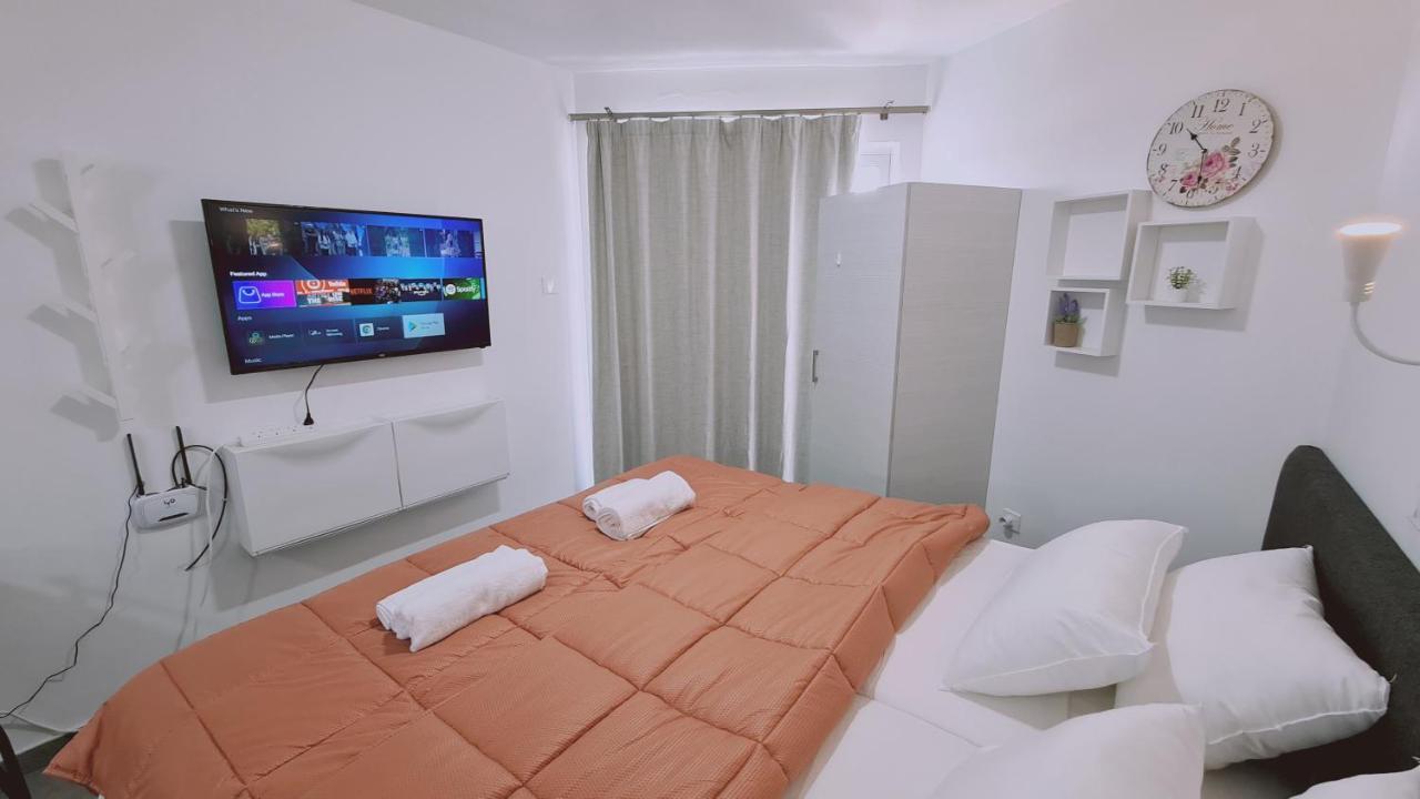 Stay Napa Living Studios Ayia Napa Exterior foto