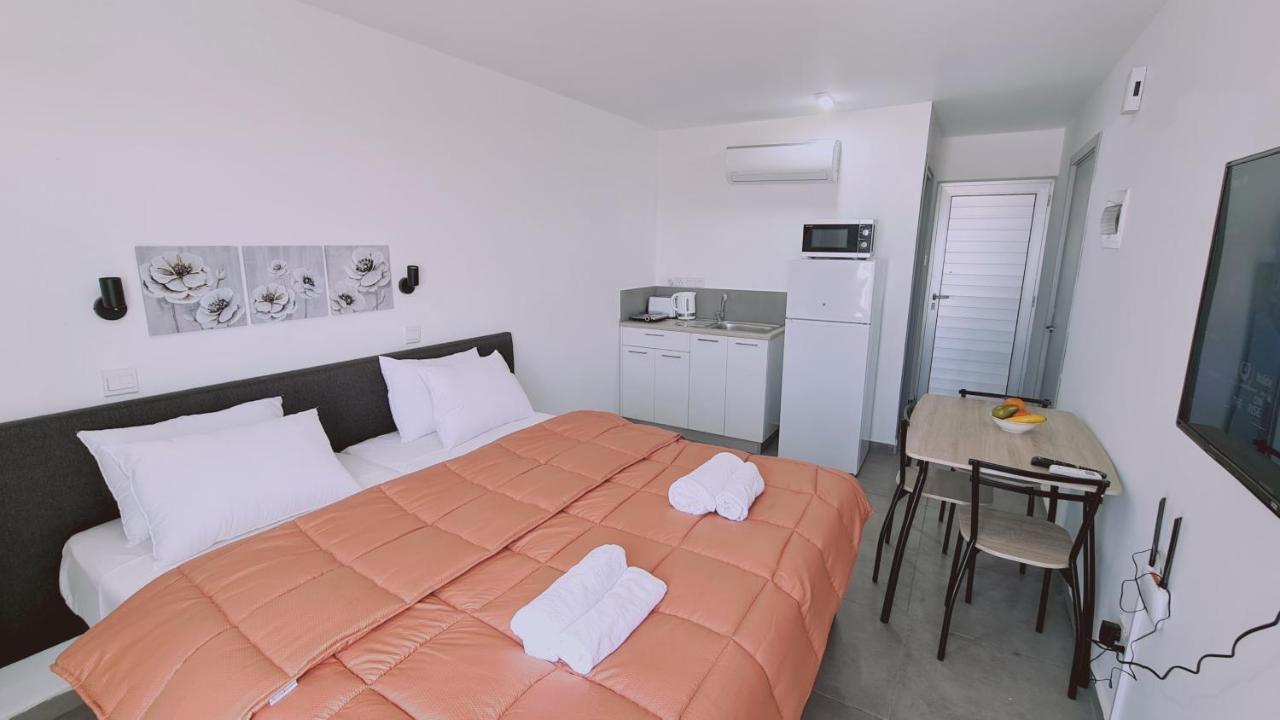 Stay Napa Living Studios Ayia Napa Exterior foto